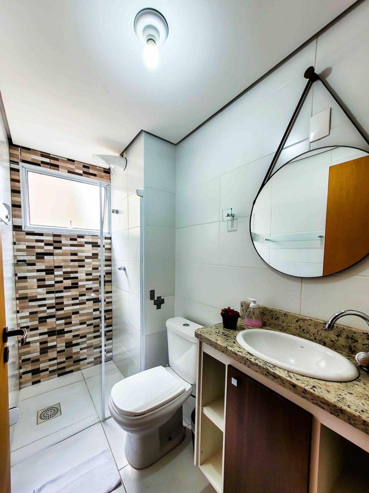 Bem No Centro, Cozinha Completa, Varanda E Garagem โปโซส เด คาลดัส ภายนอก รูปภาพ