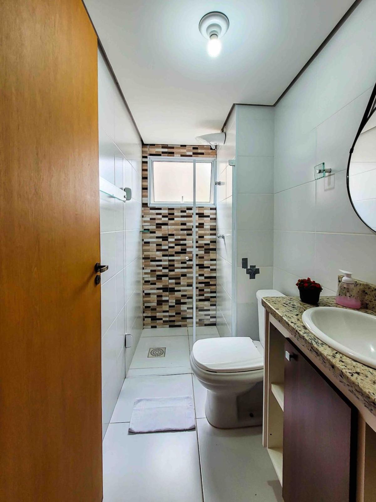 Bem No Centro, Cozinha Completa, Varanda E Garagem โปโซส เด คาลดัส ภายนอก รูปภาพ