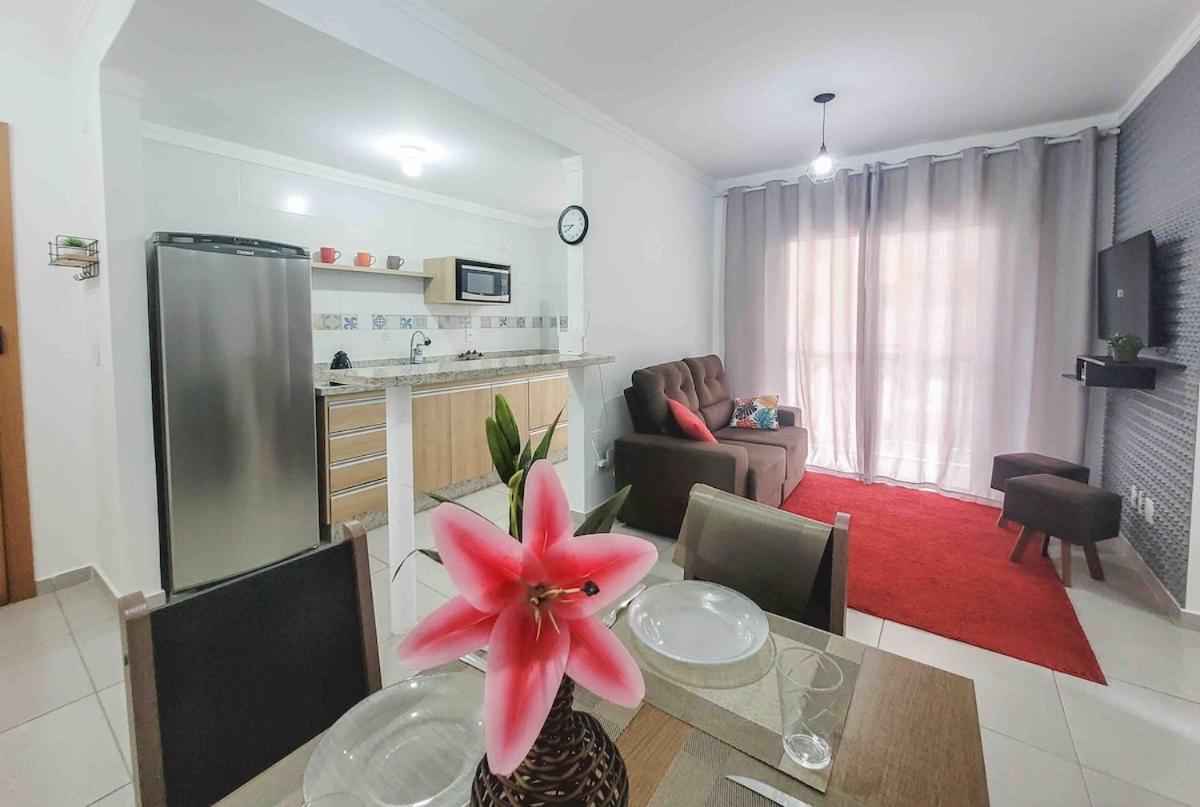 Bem No Centro, Cozinha Completa, Varanda E Garagem โปโซส เด คาลดัส ภายนอก รูปภาพ