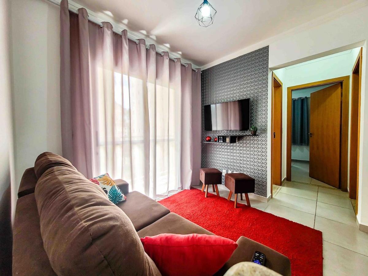 Bem No Centro, Cozinha Completa, Varanda E Garagem โปโซส เด คาลดัส ภายนอก รูปภาพ