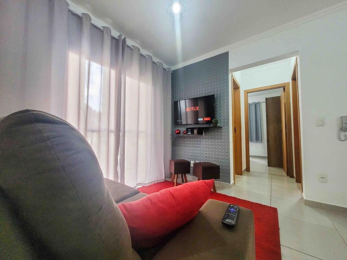 Bem No Centro, Cozinha Completa, Varanda E Garagem โปโซส เด คาลดัส ภายนอก รูปภาพ